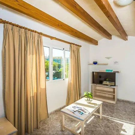 Elizabeth Villa